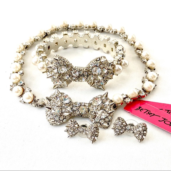 Betsey Johnson Jewelry - Betsey Johnson ‘Pretty Punk Pearl’ Spike Bow Set RARE!
